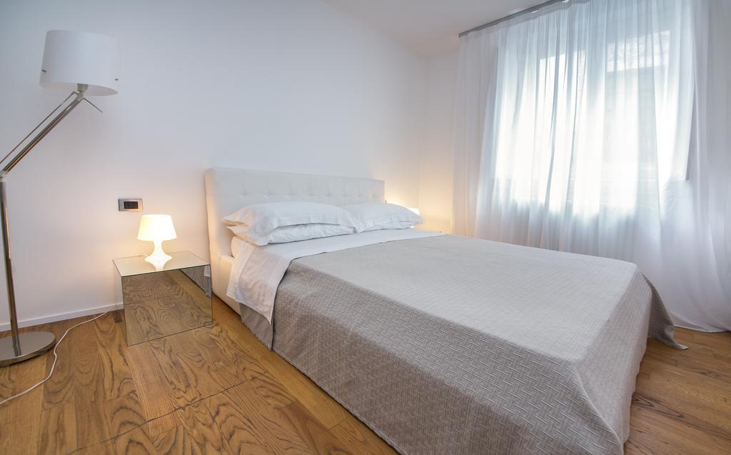 Bb 22 Palace Palermo Esterno foto